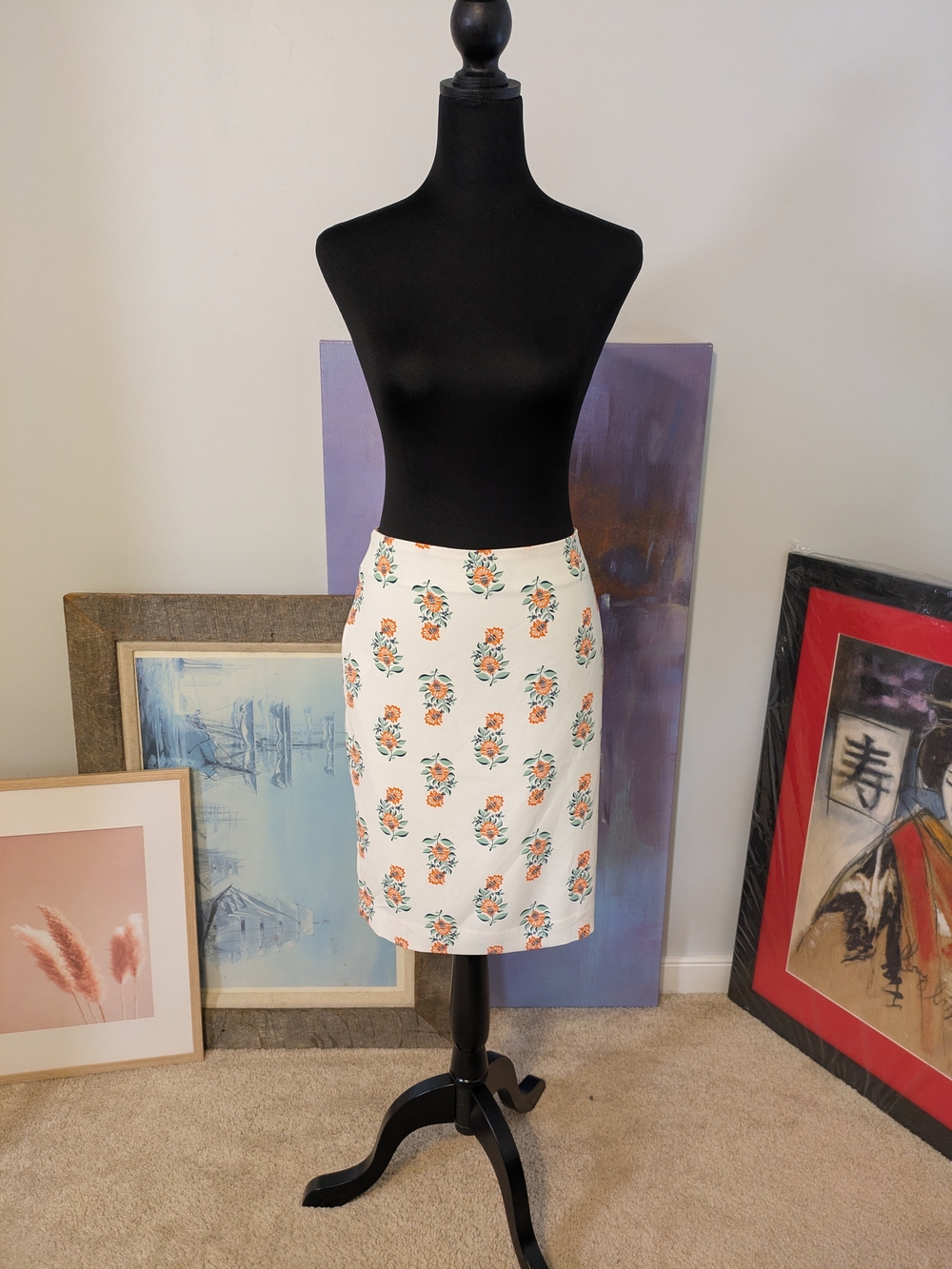 NWOT Ann Taylor Petite White Pencil Skirt with Orange Floral Print Size 14P